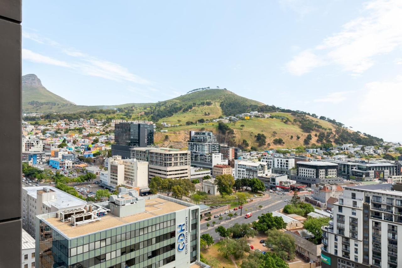 16 On Bree Apartment Cape Town